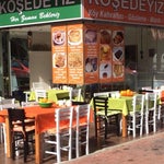 Köşedeyiz