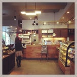 スターバックスコーヒー京都三条烏丸ビル店>