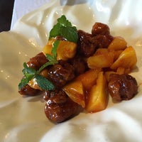 Photo taken at 四季民福 Siji Minfu Roast Duck by Ioana C. on 5/12/2016