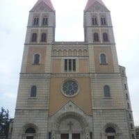 St. Michael's Cathedral 圣弥爱尔大教堂