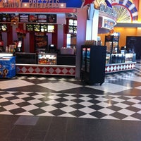 AMC Loews Streets of Woodfield 20 - Schaumburg, IL