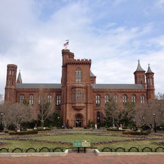 Photo taken at Arthur M. Sackler Gallery by Angel N. on 3/16/2013