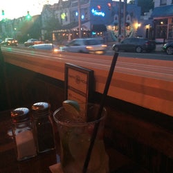 3 Monkeys Bar & Grill