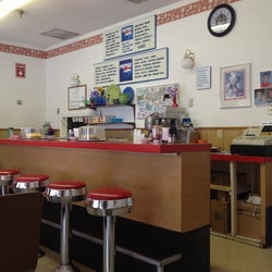 Laudi's Breakfast House