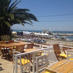 Dut Restaurant Cafe Bar
