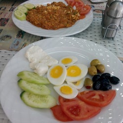 Kapsalon Cafe & Fastfood