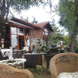 Adriano Antique Cafe