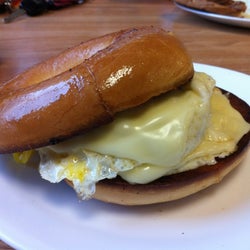 Vic's Cafe