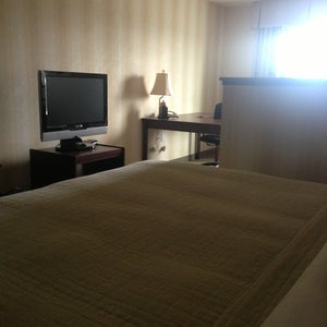 Photo of Phoenix Inn Suites