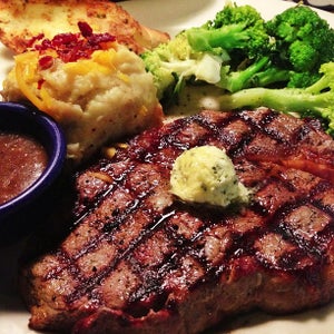 Chilis Grill & Bar Restaurant