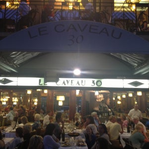 Le Caveau 30