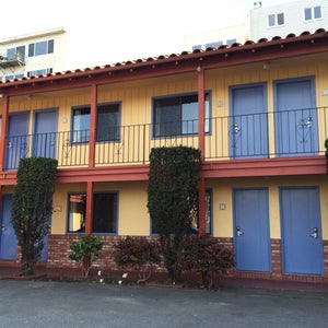 Photo of La Luna Inn