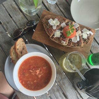 breakfast photo