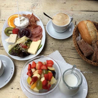 breakfast photo