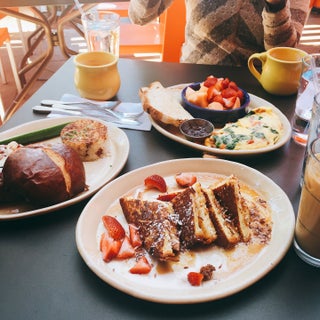 breakfast photo