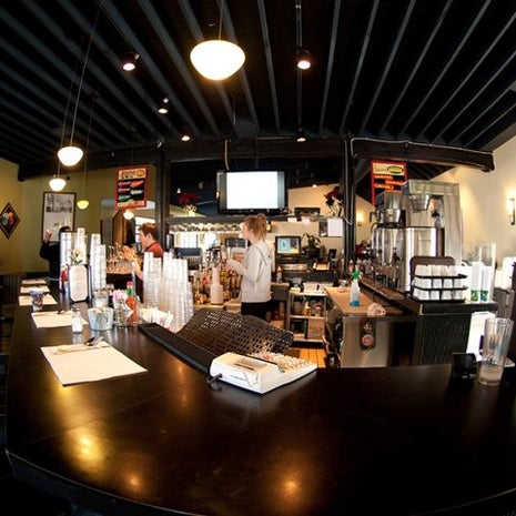 Jinky's Studio Cafe