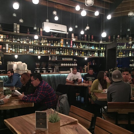 1405 Whisky And Coffee House