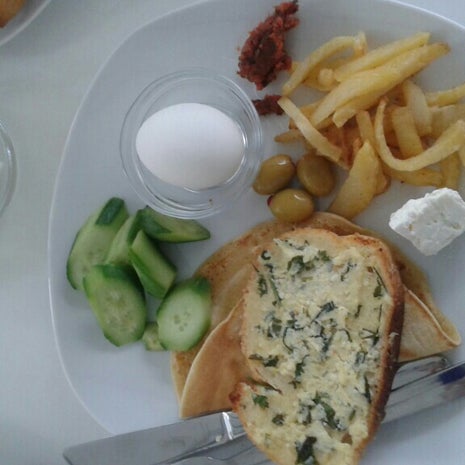Nisan Cafe Açik büfe kahvalti salonu