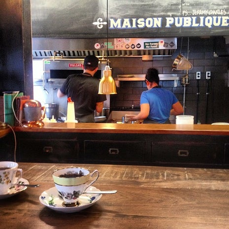 Maison Publique