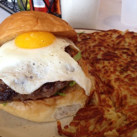Oak St Burgers & Breakfast