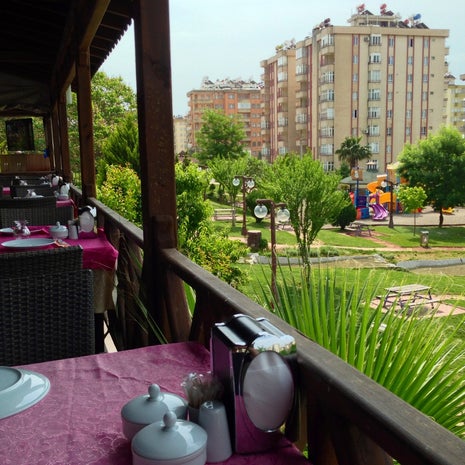 Konak Cafe Resturant