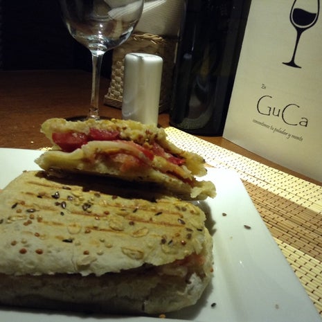 Guca, Café & Restaurante