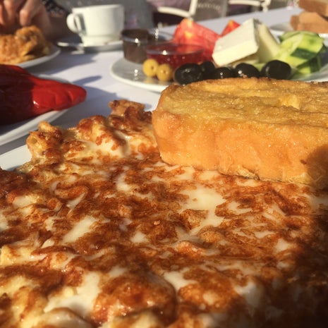 Emre Beach Hotel Breakfast Room