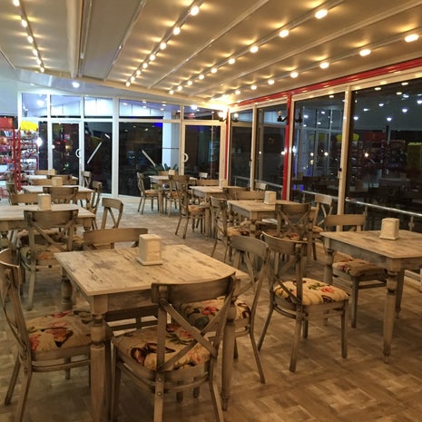Ela Cafe&Market