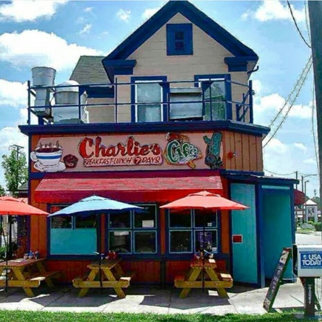 Charlie's Cafe