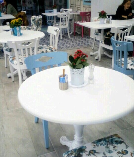 Alaçatı Muhallebicisi