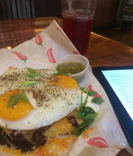 Tres Mil Border Café