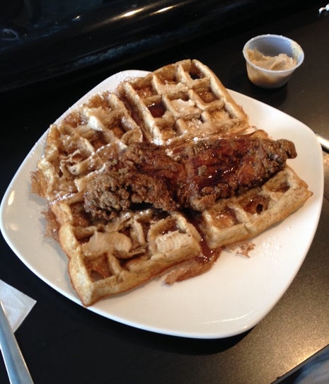 Dame's Chicken & Waffles