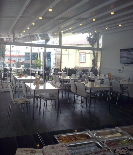 Arı simit&kahvaltı Salonu