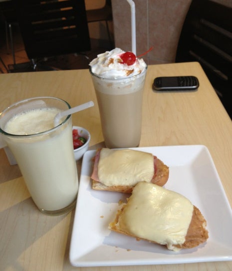 Azul Café