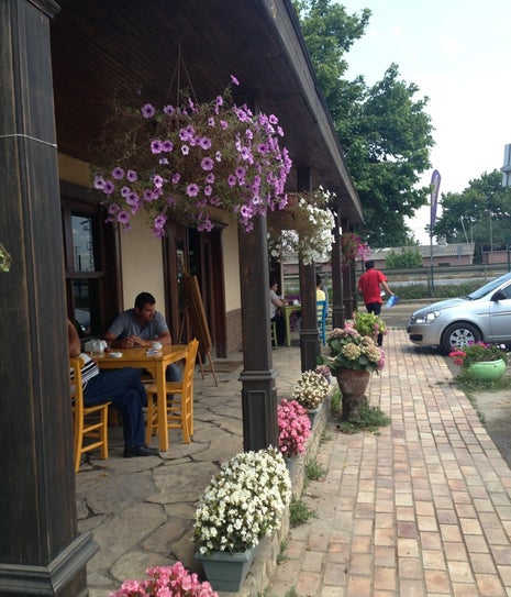 Zeytin Cafe & Restaurant