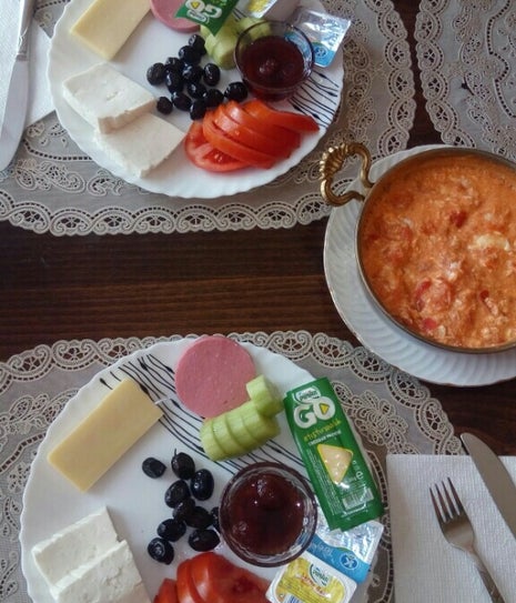 Şentürk Kahvaltı & Börek Salonu