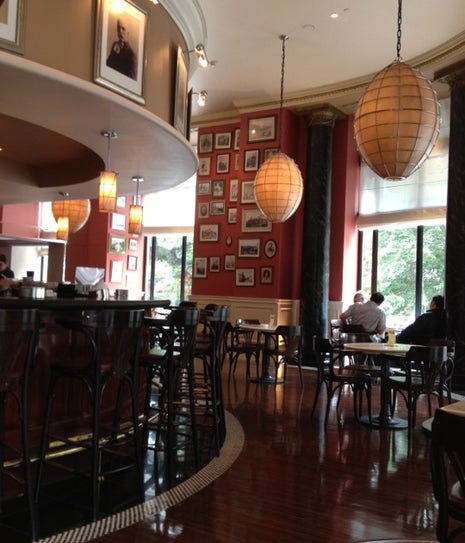 Marriott Parnas Restaurant