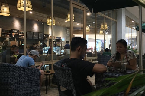Foto Starbucks Mataram