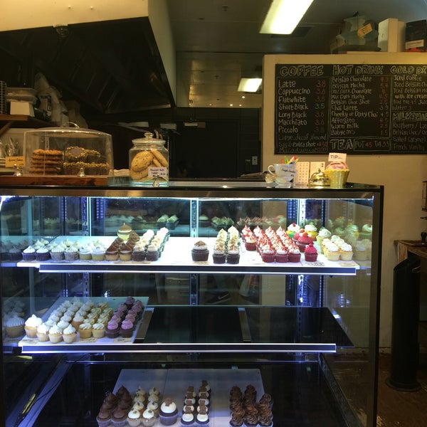 Little Cupcakes Cupcake Shop in Melbourne