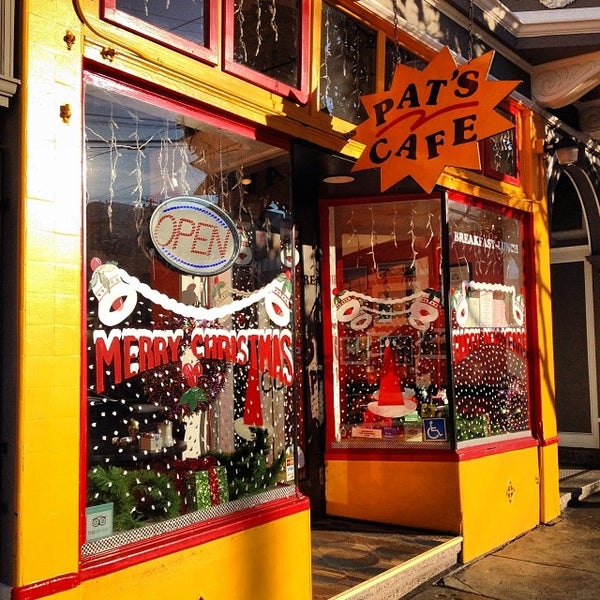 Pats Cafe - North Beach에서 아메리칸 다이너일에서의 사진