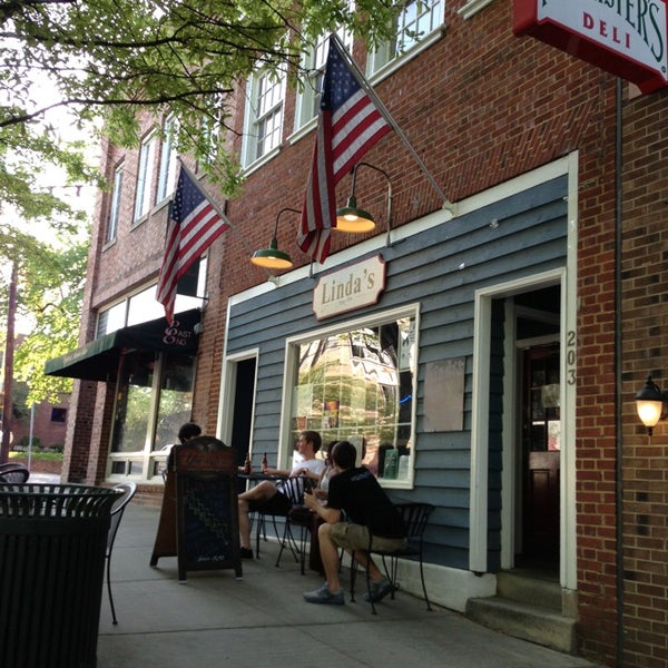 Linda's Bar and Grill - Bar in Downtown Chapel Hill