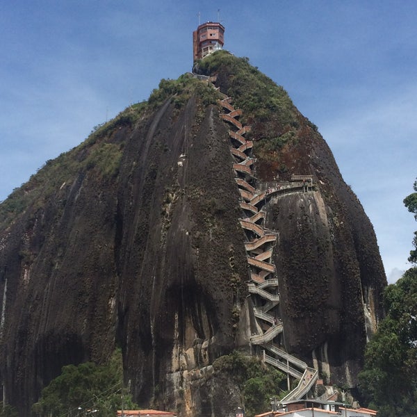 El Peñon de Guatape - Lake