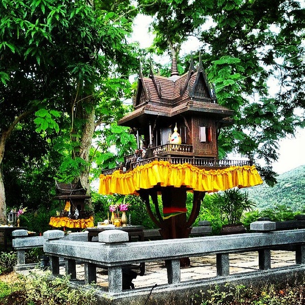 Where's Good? Holiday and vacation recommendations for Koh Samui, Thailand. What's good to see, when's good to go and how's best to get there.