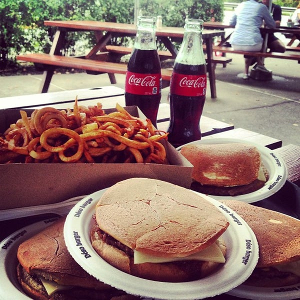 Déso Burger Fast Food Restaurant in SaintBrunodeMontarville