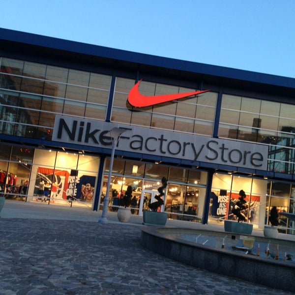 NIKE Factory Store - Clothing Store in Atlantic City