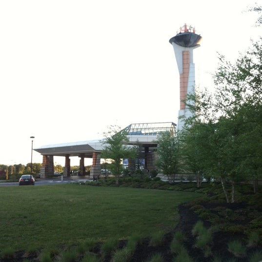 mohegan sun at pocono downs casino