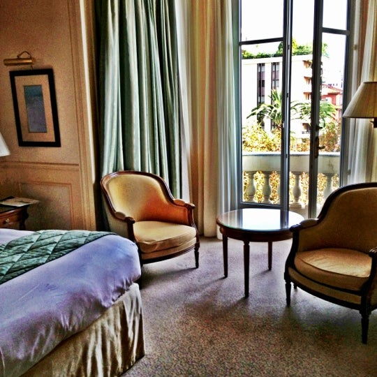 Where's Good? Holiday and vacation recommendations for Cannes, France. What's good to see, when's good to go and how's best to get there.