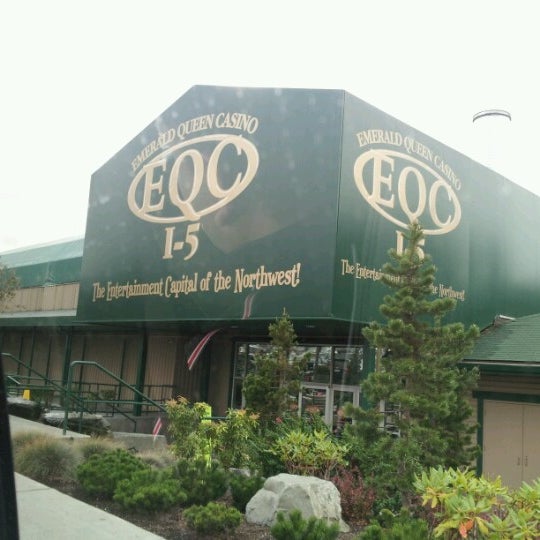 restaurants near emerald queen casino