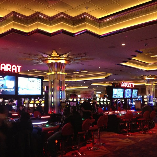 empire city casino hours