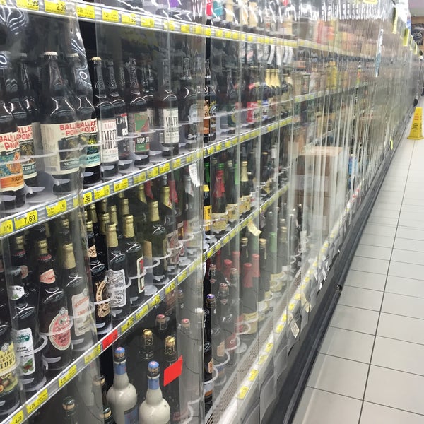 Woodman's Liquor Store 3 tips from 214 visitors